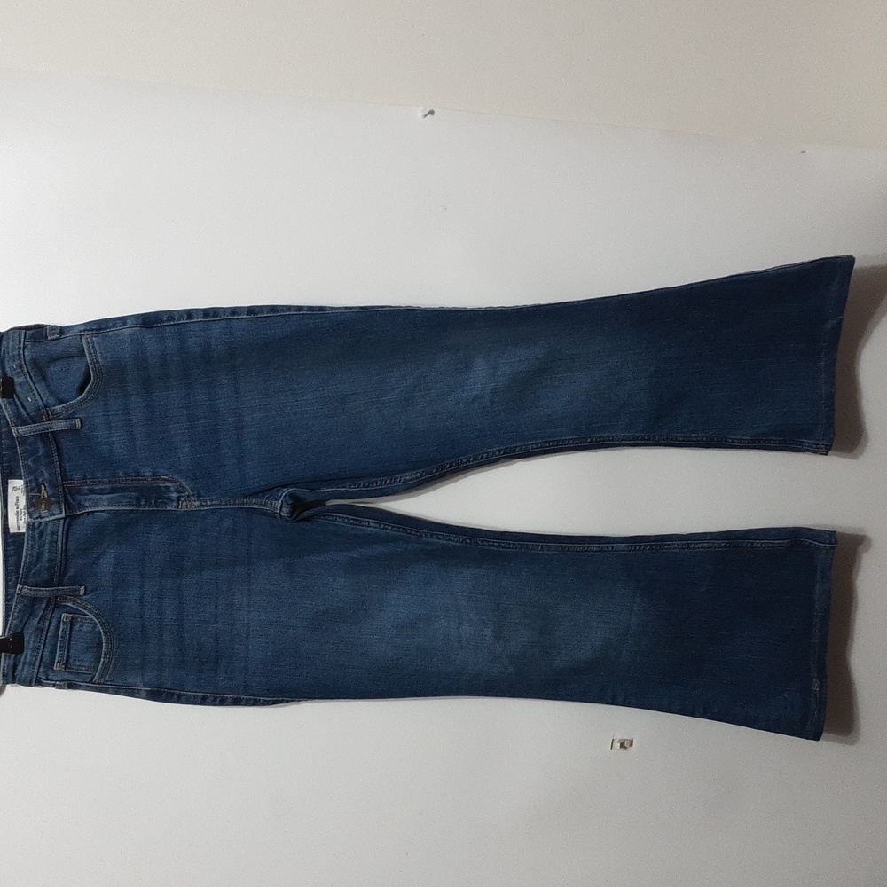 Abercrombie & Fitch The Flare UltraHigh‎ Rise